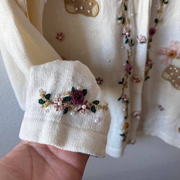 Stunning vintage white christmas cardigan - Picture 5 of 8